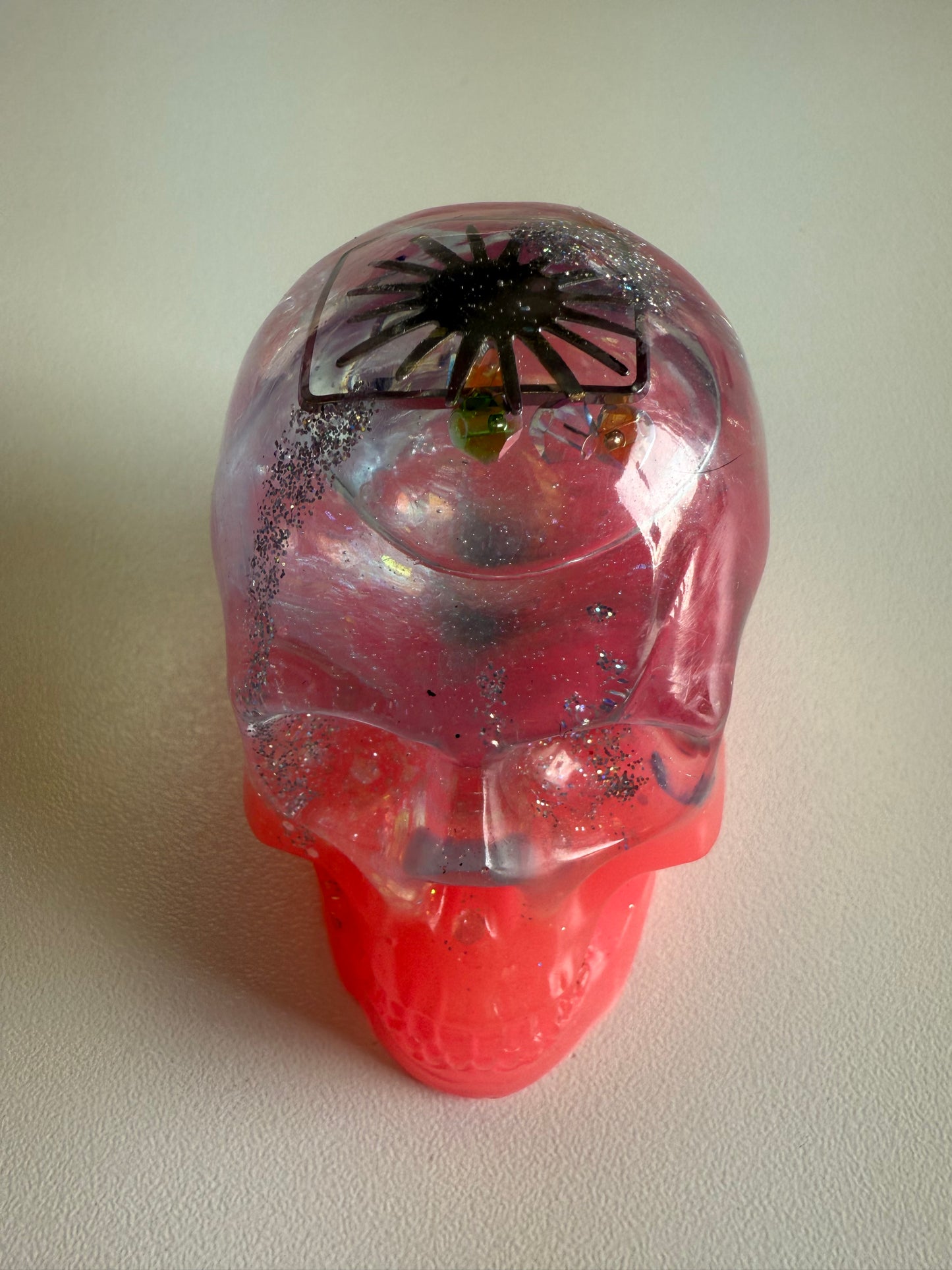 Medium Resin Skull with Water Globe