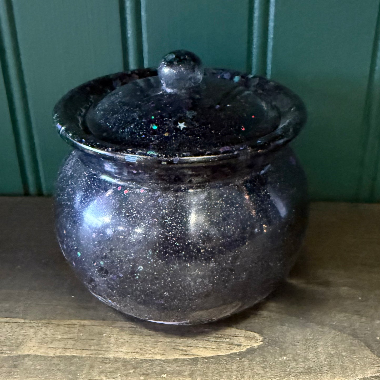 Resin Honeypot Container