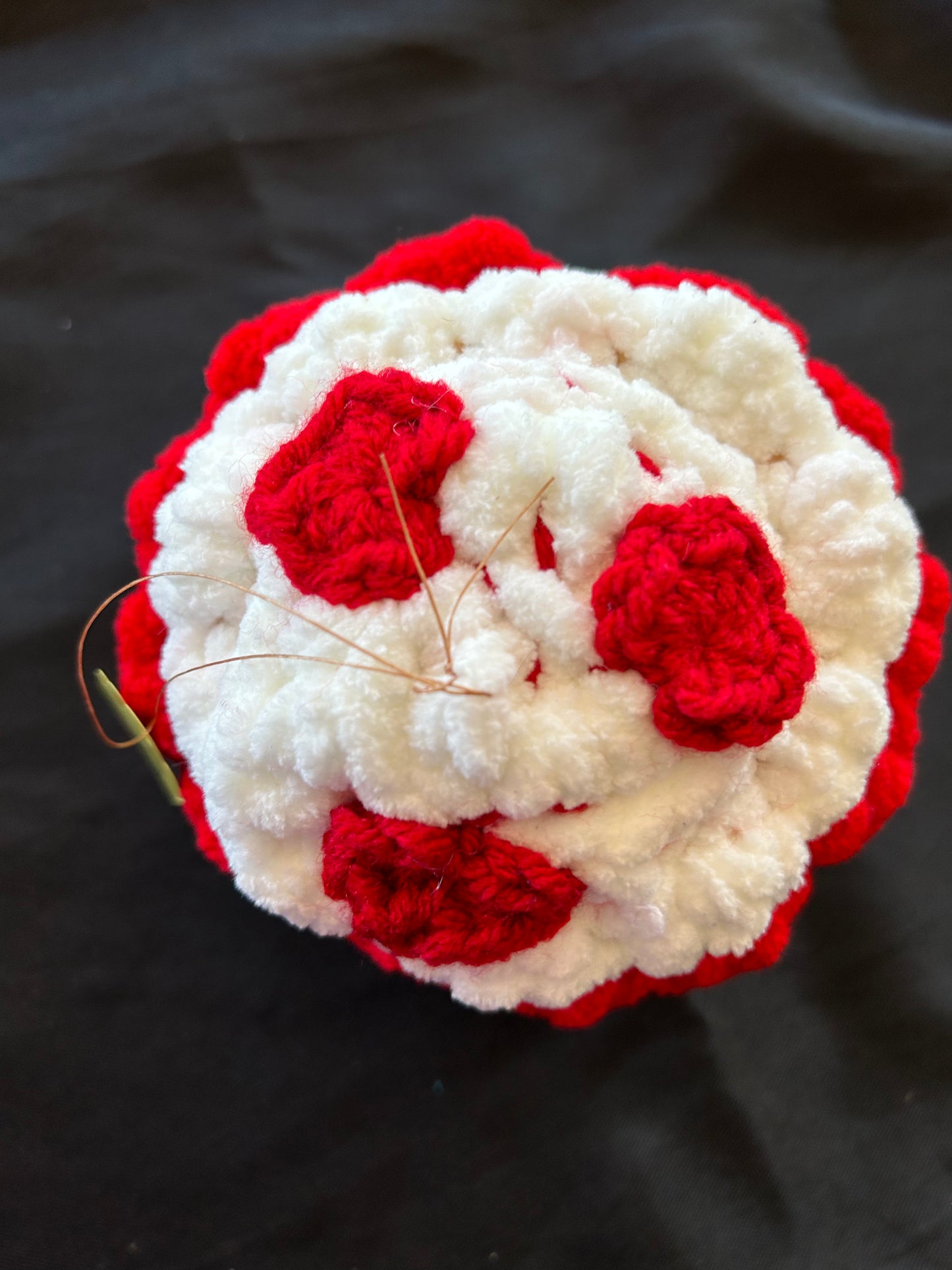 Crocheted Valentine Cupcakes