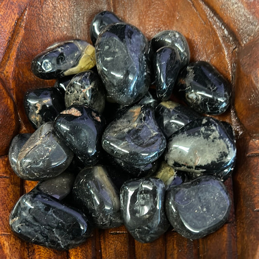 Obsidian Tumbles