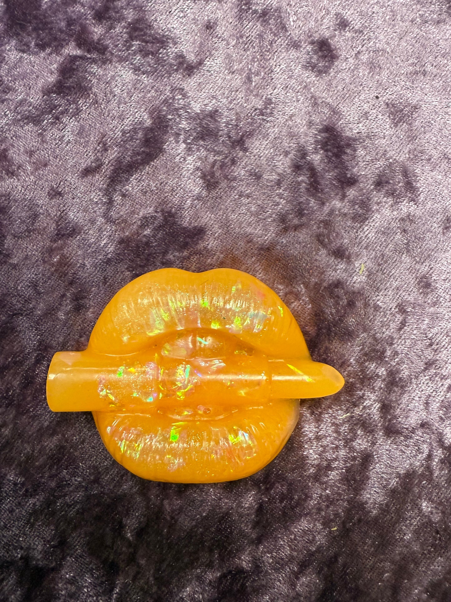 Resin Lip Figure