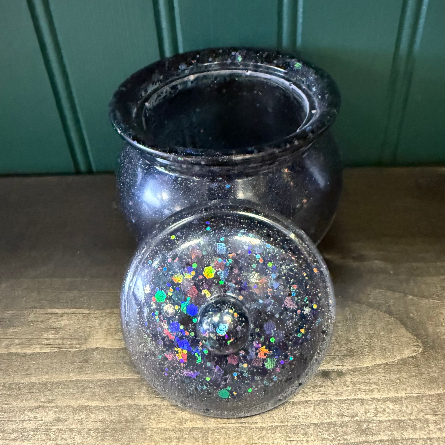 Resin Honeypot Container