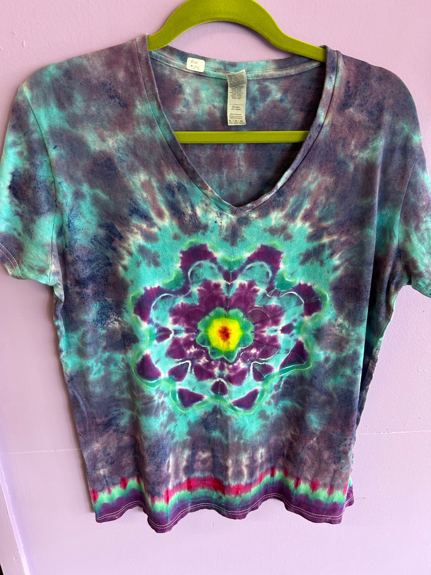 Women’s Tie Dyed T-shirt